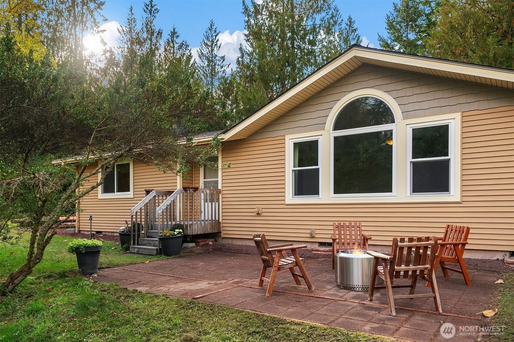 5817 E 398th, Eatonville, WA 98328