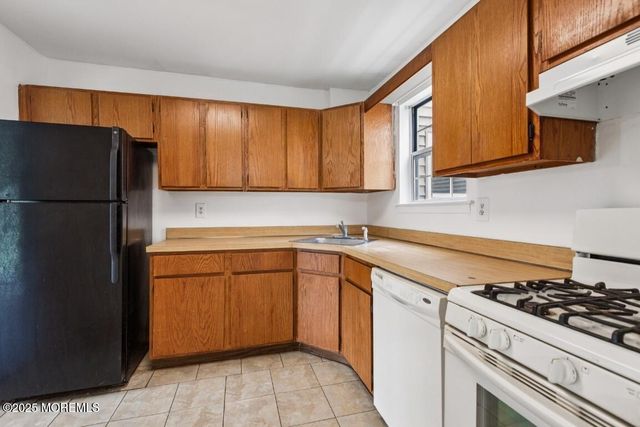 15 Lindsey Circle, 15, Old Bridge, NJ 08857