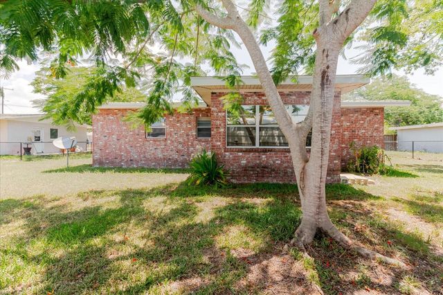 6212 FLORIDA CIRCLE W, Apollo Beach, FL 33572