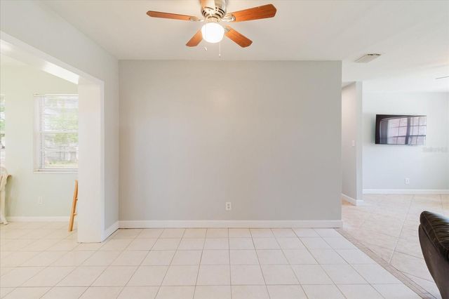 6212 FLORIDA CIRCLE W, Apollo Beach, FL 33572