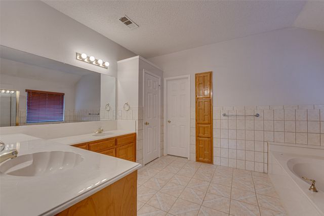 2305 Buckeye Drive, Mesquite, TX 75181