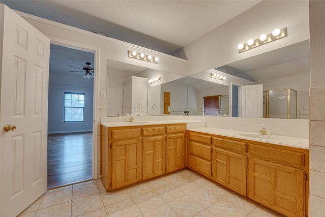 2305 Buckeye Drive, Mesquite, TX 75181