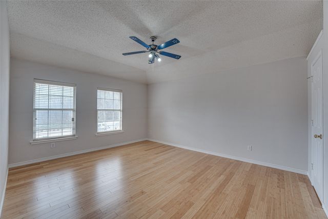 2305 Buckeye Drive, Mesquite, TX 75181