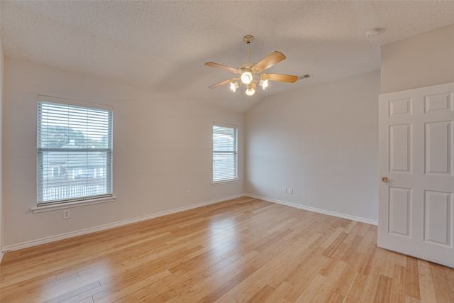 2305 Buckeye Drive, Mesquite, TX 75181