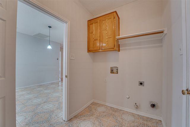 2305 Buckeye Drive, Mesquite, TX 75181