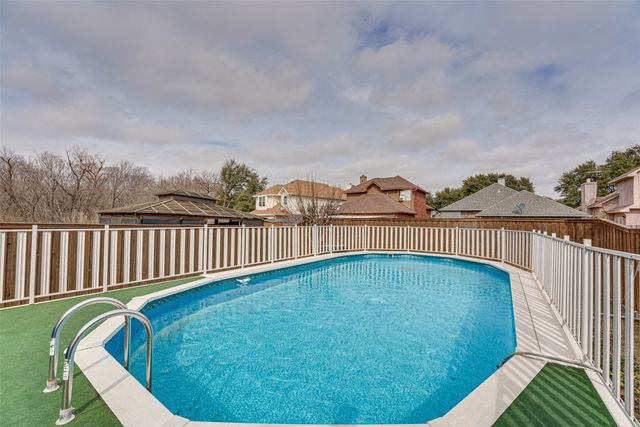 2305 Buckeye Drive, Mesquite, TX 75181