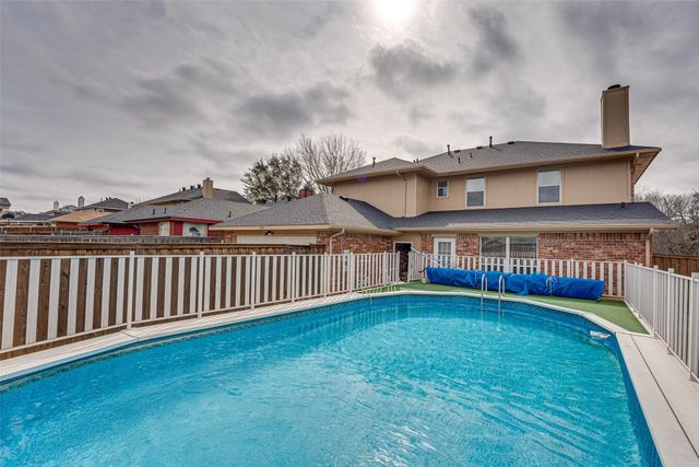 2305 Buckeye Drive, Mesquite, TX 75181