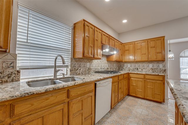 2305 Buckeye Drive, Mesquite, TX 75181