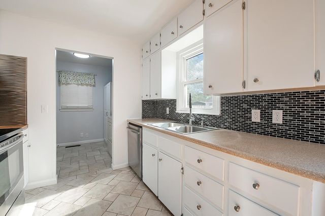 440 N Colby Ave, Valley Center, KS 67147