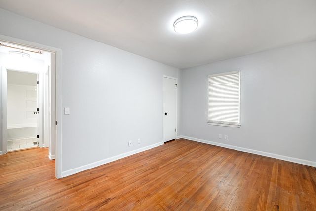 440 N Colby Ave, Valley Center, KS 67147