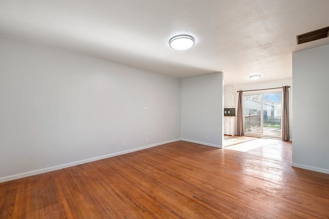 440 N Colby Ave, Valley Center, KS 67147