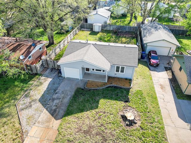 440 N Colby Ave, Valley Center, KS 67147