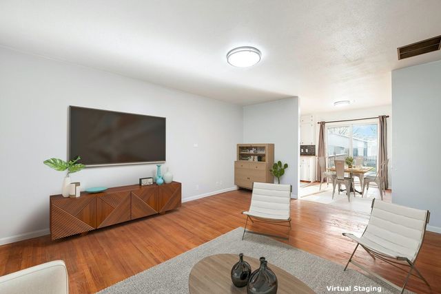 440 N Colby Ave, Valley Center, KS 67147