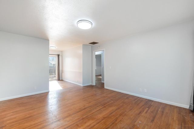 440 N Colby Ave, Valley Center, KS 67147