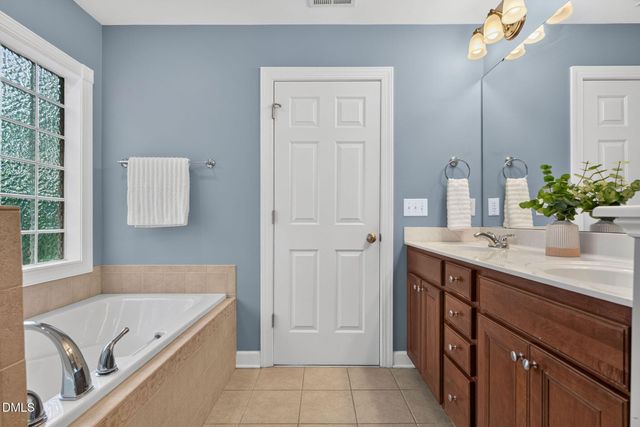 1000 Proper Court, Apex, NC 27502