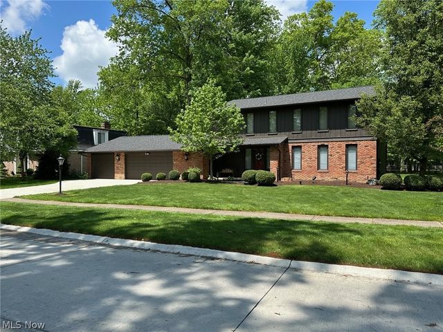 19890 Idlewood Trail, Strongsville, OH 44149