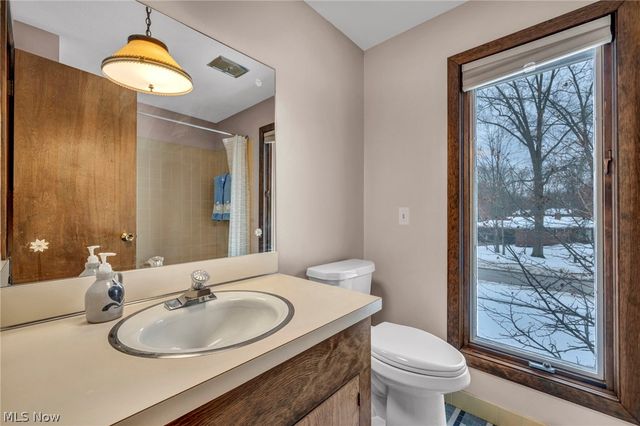 19890 Idlewood Trail, Strongsville, OH 44149