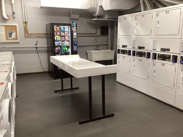 566 Commonwealth Ave 308, Boston, MA 02215