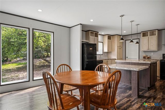 327 Lost Antler Drive, Canyon Lake, TX 78133