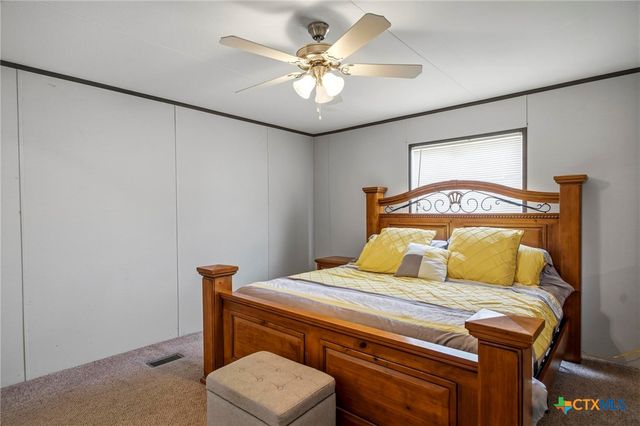 327 Lost Antler Drive, Canyon Lake, TX 78133