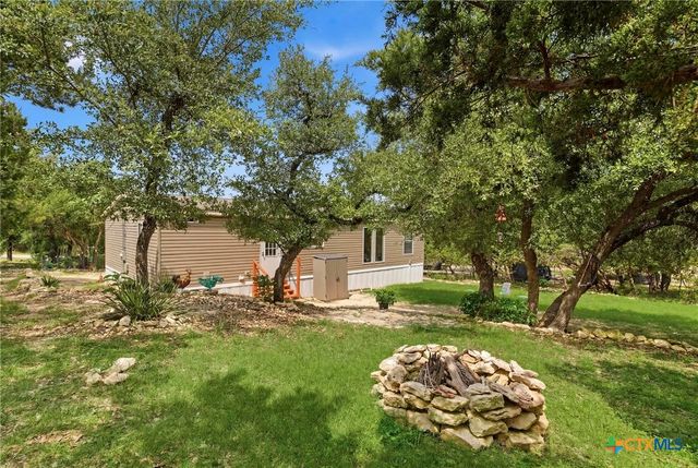 327 Lost Antler Drive, Canyon Lake, TX 78133
