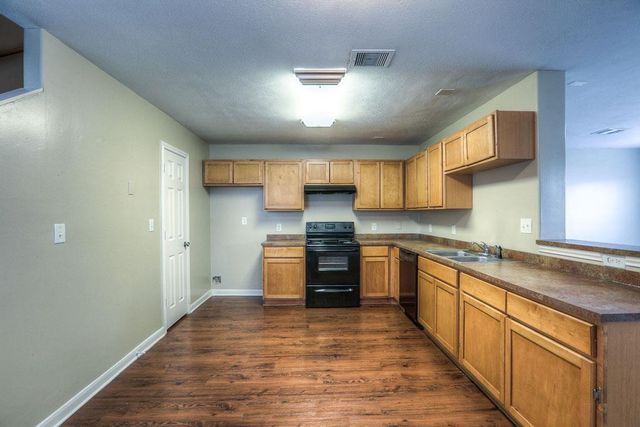 10602 Pine Landing Drive A, Houston, TX 77088