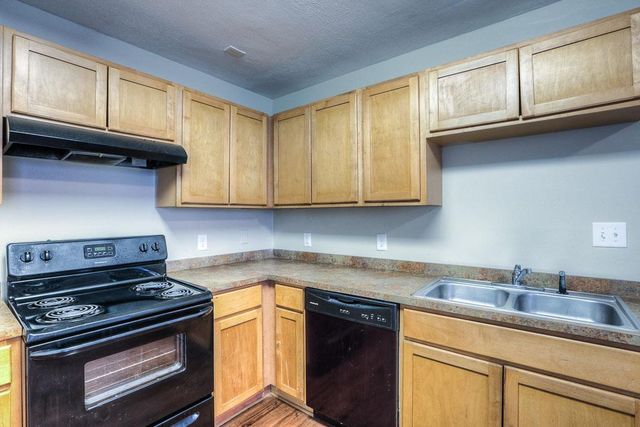 10602 Pine Landing Drive A, Houston, TX 77088