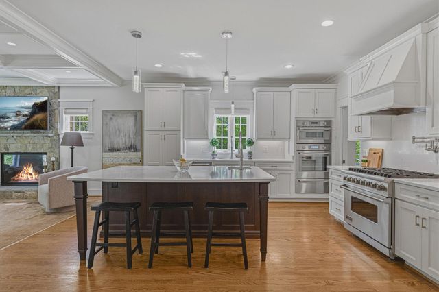 3651 N HARRISON ST N, Arlington, VA 22207