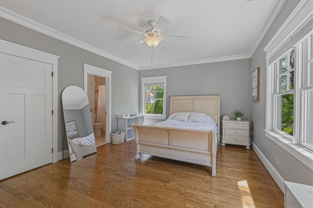 3651 N HARRISON ST N, Arlington, VA 22207