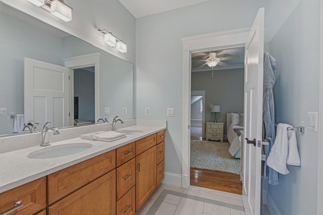 3651 N HARRISON ST N, Arlington, VA 22207