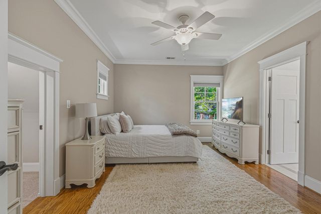3651 N HARRISON ST N, Arlington, VA 22207