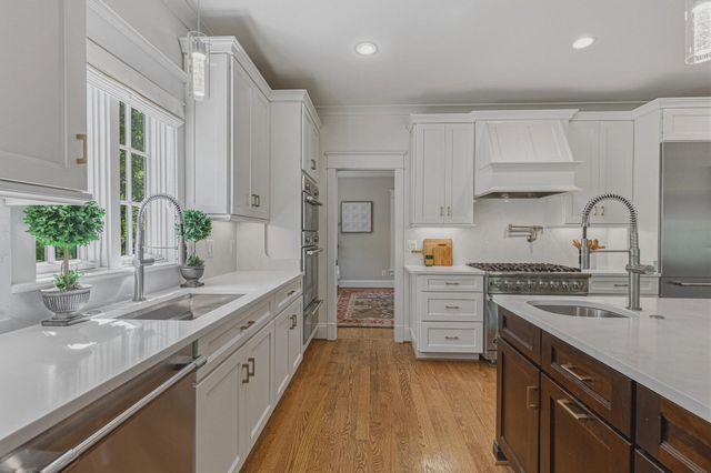 3651 N HARRISON ST N, Arlington, VA 22207