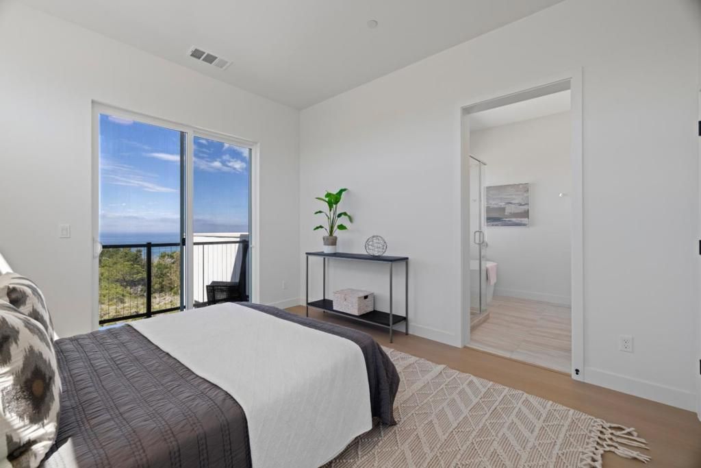 Image 17 of property listing at 801 Fassler Avenue, Pacifica, CA 94044