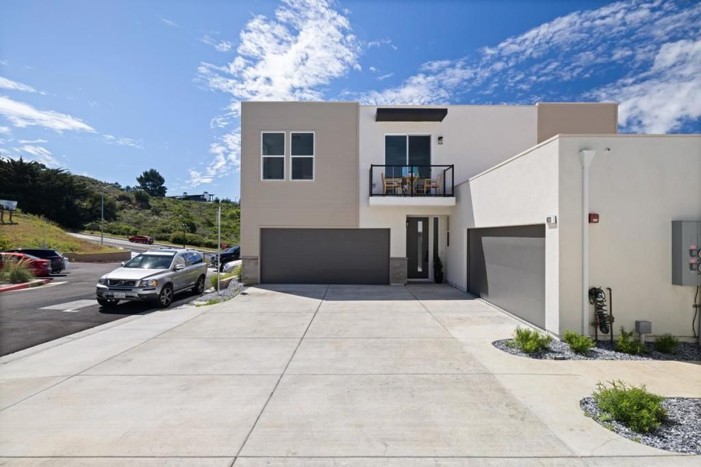 Image 26 of property listing at 801 Fassler Avenue, Pacifica, CA 94044