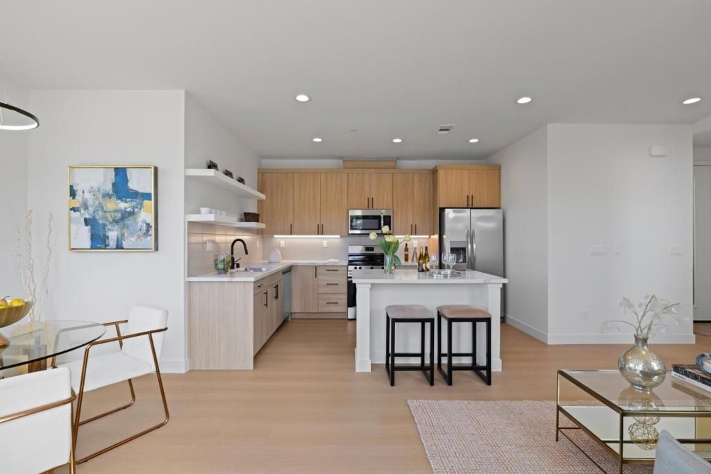 Image 8 of property listing at 801 Fassler Avenue, Pacifica, CA 94044