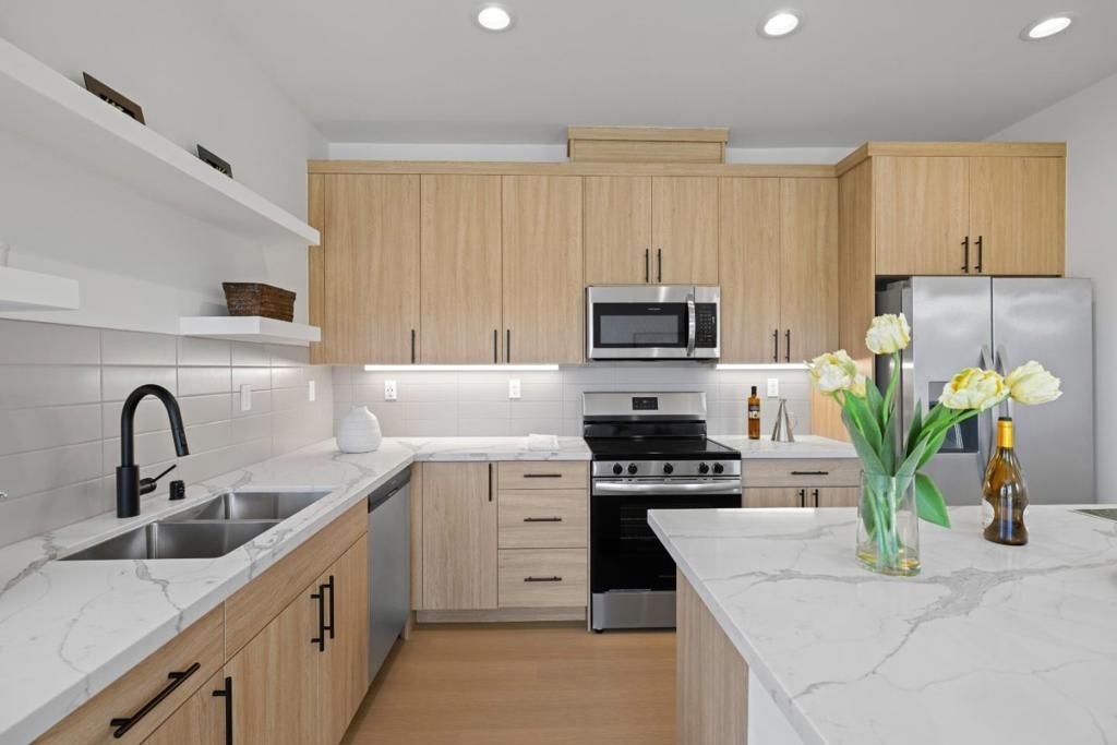 Image 9 of property listing at 801 Fassler Avenue, Pacifica, CA 94044