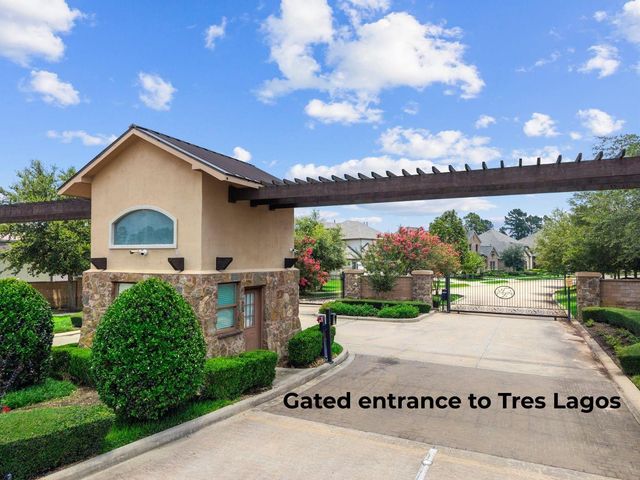 4906 Tres Lagos Drive, Spring, TX 77389
