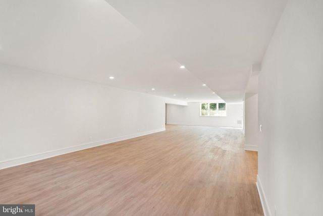 6013 WOODLAND TER, Mclean, VA 22101