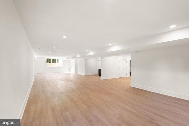 6013 WOODLAND TER, Mclean, VA 22101