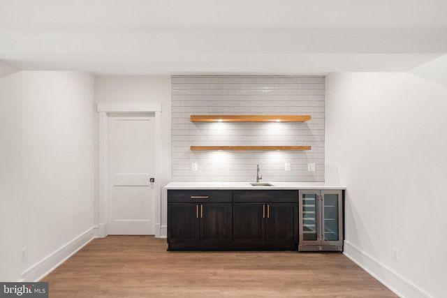 6013 WOODLAND TER, Mclean, VA 22101