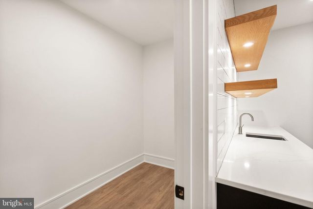 6013 WOODLAND TER, Mclean, VA 22101