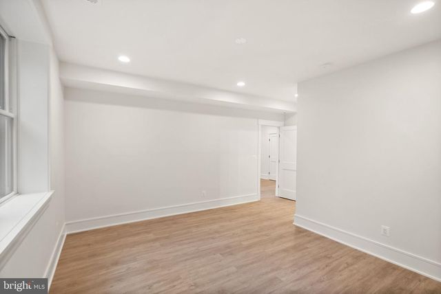 6013 WOODLAND TER, Mclean, VA 22101