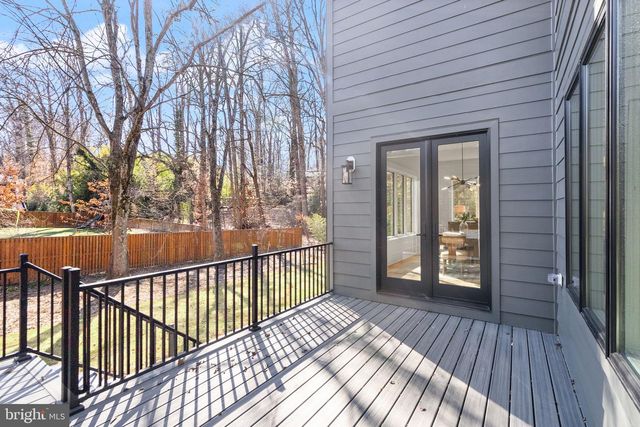 6013 WOODLAND TER, Mclean, VA 22101