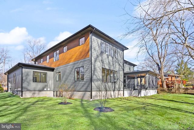 6013 WOODLAND TER, Mclean, VA 22101