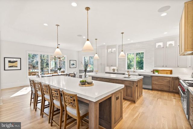 6013 WOODLAND TER, Mclean, VA 22101