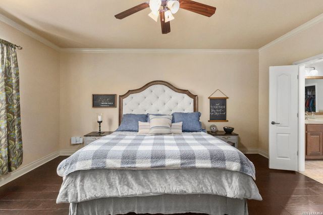 139 EVANS OAK LN, San Antonio, TX 78260
