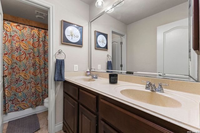 139 EVANS OAK LN, San Antonio, TX 78260