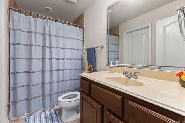 139 EVANS OAK LN, San Antonio, TX 78260