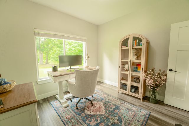 631 Buena Vista Parkway, Strafford, MO 65757