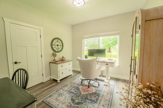 631 Buena Vista Parkway, Strafford, MO 65757